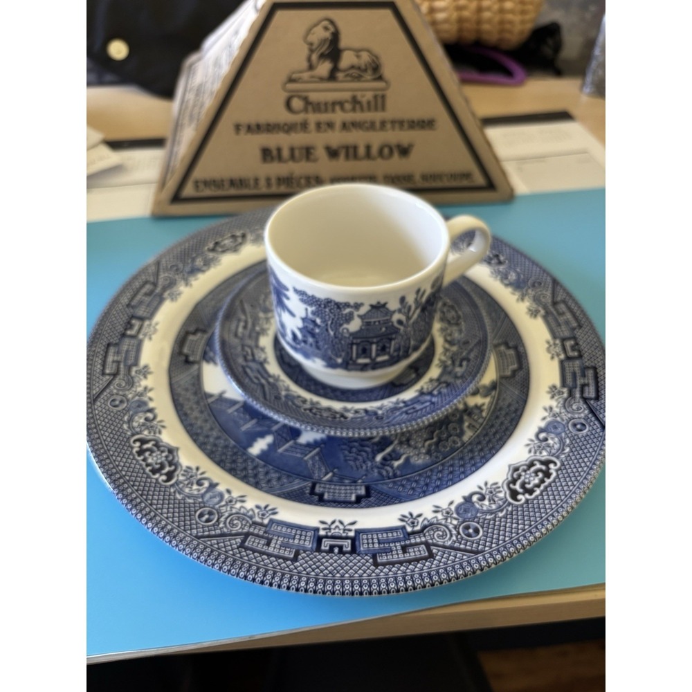 Blue Willow Churchill Vintage Dishes 3piece Made In England